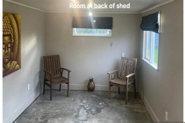 Photo of property in 32 Botanical Road, Takaro, Palmerston North, 4412