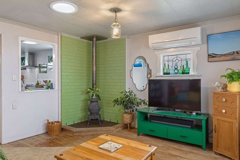 Photo of property in 87 Russell Street, Westport, 7825