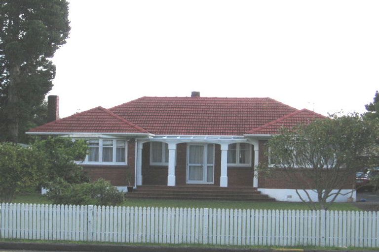 Photo of property in 20 Rathgar Road, Henderson, Auckland, 0610
