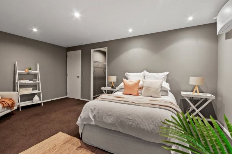 Photo of property in 128a Holly Road, St Albans, Christchurch, 8014