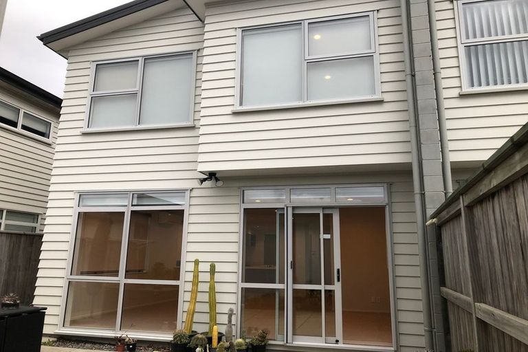 Photo of property in 96 Flat Bush School Road, Flat Bush, Auckland, 2019
