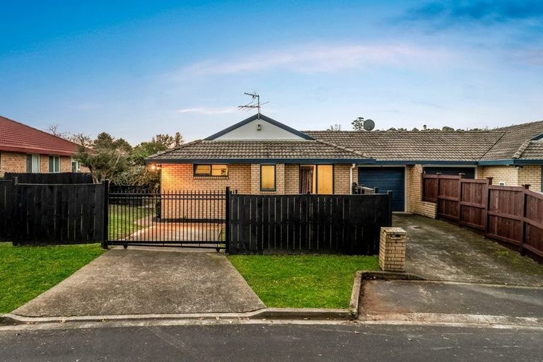 Photo of property in 6 Clover Drive, Henderson, Auckland, 0610