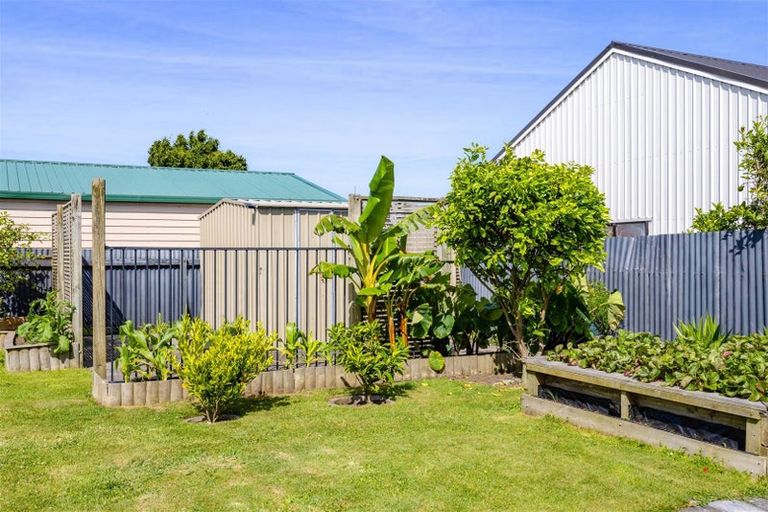 Photo of property in 7 Mccarthy Street, Hawera, 4610