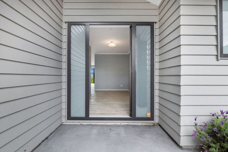 Photo of property in 8 Awatiro Drive, Kaukapakapa, 0871