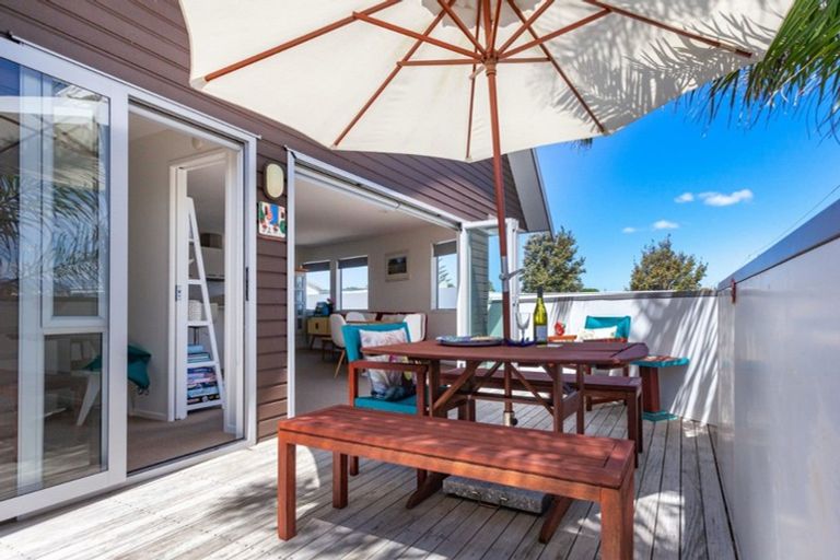 Photo of property in 306 Ocean Road, Whangamata, 3620