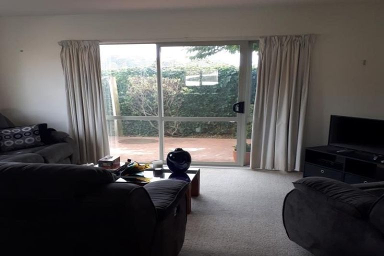 Photo of property in 1b Bould Street, Johnsonville, Wellington, 6037