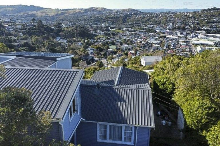 Photo of property in 8 Birch Street, Johnsonville, Wellington, 6037