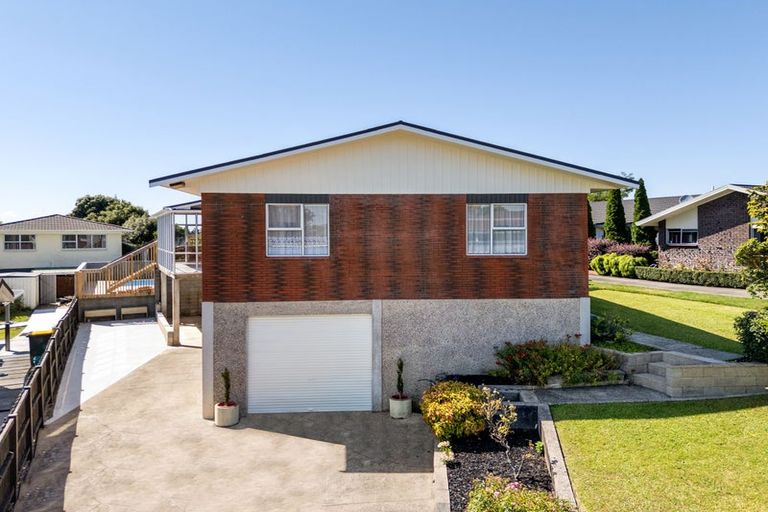 Photo of property in 13 Russleigh Drive, Dinsdale, Hamilton, 3204