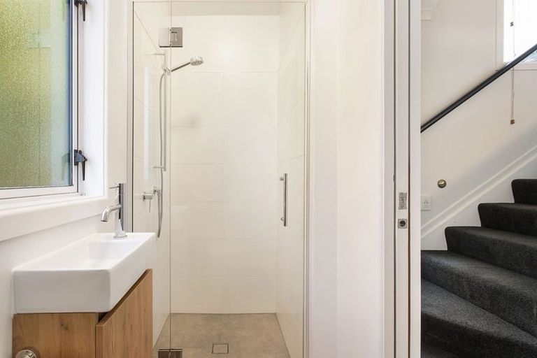 Photo of property in 10 Winslow Street, Burnside, Christchurch, 8053