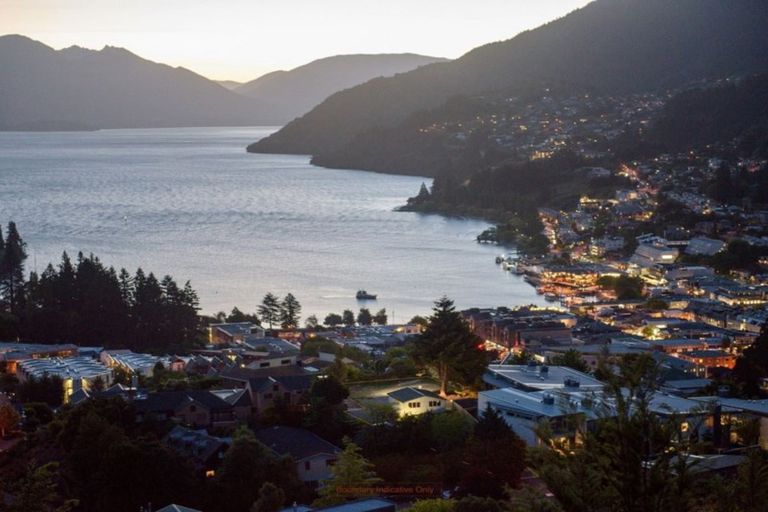 Photo of property in 8 Kent Street, Queenstown, 9300