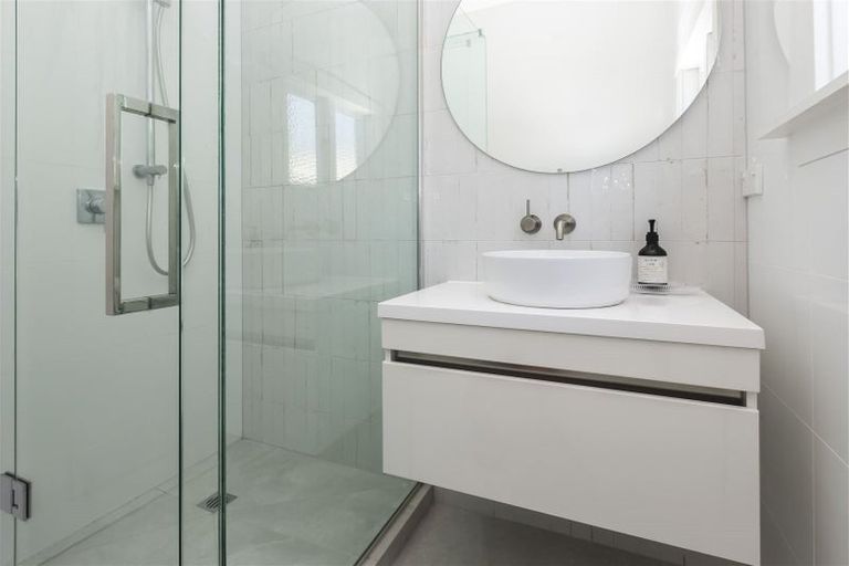 Photo of property in 155 Weston Road, St Albans, Christchurch, 8052
