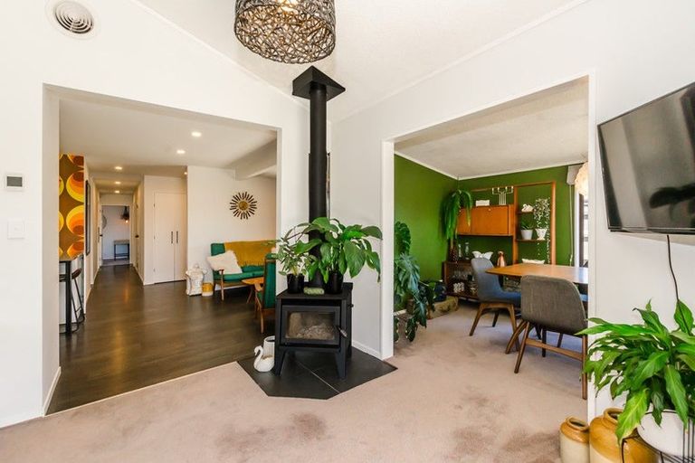 Photo of property in 36 Hollis Road, Paraparaumu Beach, Paraparaumu, 5032