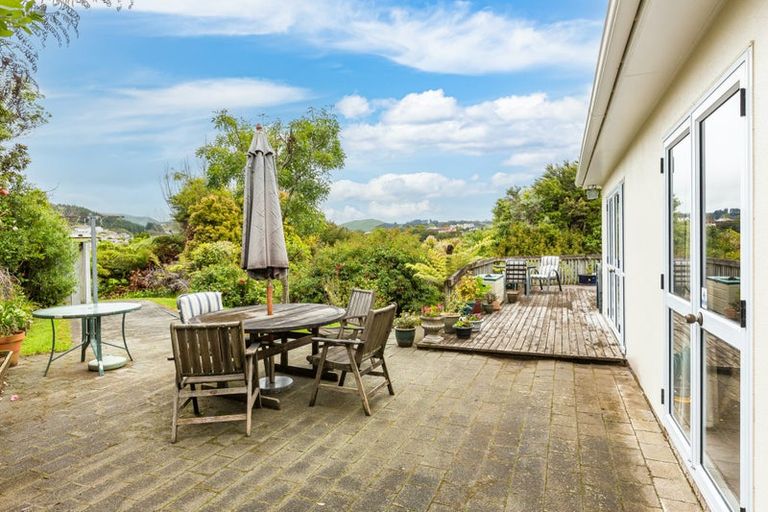 Photo of property in 21 Saunders Close, Whitby, Porirua, 5024