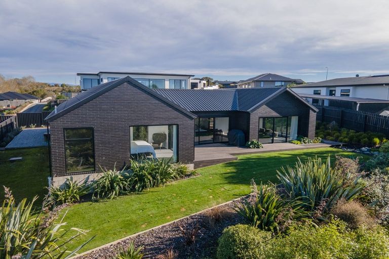 Photo of property in 13 Lancewood Terrace, Oceanview, Timaru, 7910