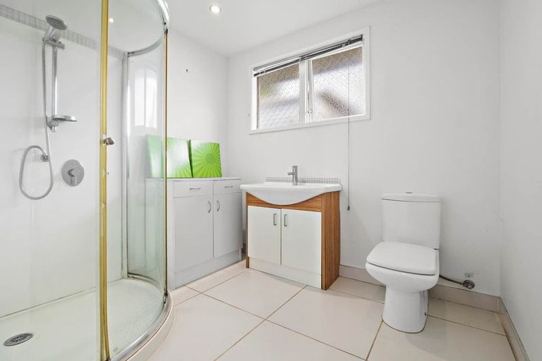 Photo of property in 3 Scott Road, Stanmore Bay, Whangaparaoa, 0932