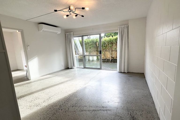 Photo of property in 2/6 Opoia Drive, Hamilton East, Hamilton, 3216