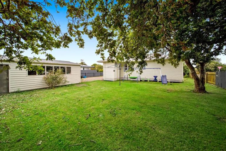 Photo of property in 48 Turuturu Road, Hawera, 4610