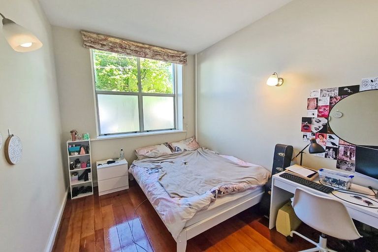 Photo of property in 1/30 Hanson Street, Mount Cook, Wellington, 6021