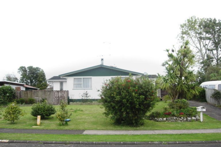 Photo of property in 11 Nan Place, Pakuranga Heights, Auckland, 2010
