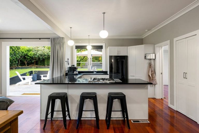 Photo of property in 34 Banbury Crescent, Fairfield, Hamilton, 3214
