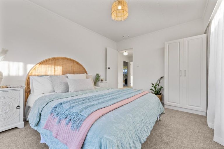 Photo of property in 19 Bronte Place, Whalers Gate, New Plymouth, 4310