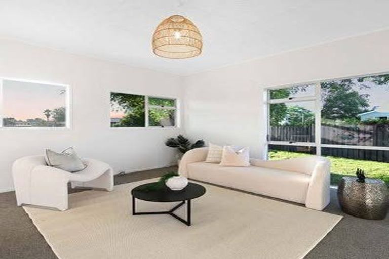 Photo of property in 19 Morrow Avenue, St Andrews, Hamilton, 3200