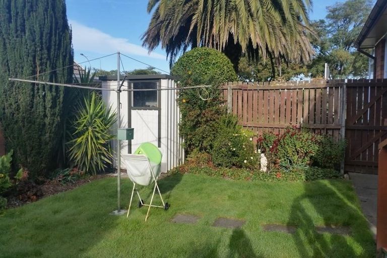 Photo of property in 4 Lomax Place, Islington, Christchurch, 8042
