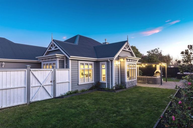 Photo of property in 60 Grayshott Avenue, Casebrook, Christchurch, 8051