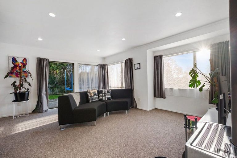 Photo of property in 1/112 Parkhurst Road, Parakai, 0830