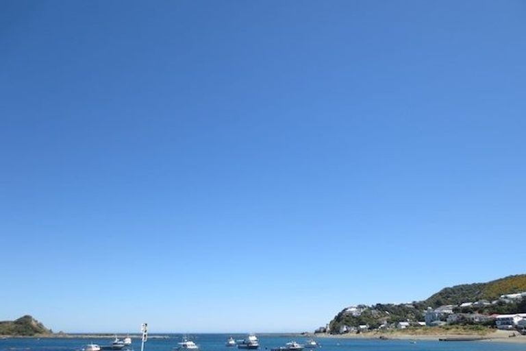 Photo of property in 2/222 The Esplanade, Island Bay, Wellington, 6023