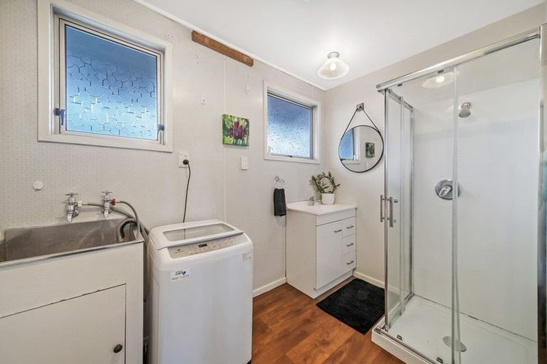 Photo of property in 2/15 Sullivan Avenue, Woolston, Christchurch, 8023