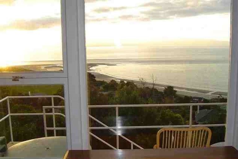 Photo of property in 4 Bellevue Heights, Tahunanui, Nelson, 7011