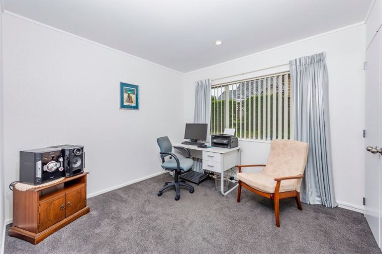 Photo of property in 16 Hendrika Court, Hobsonville, Auckland, 0618
