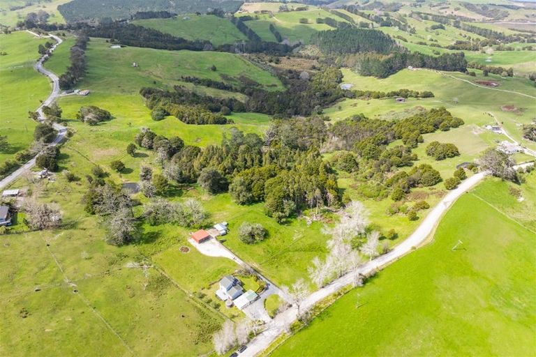 Photo of property in 15 Witheford Road, Wharehine, Wellsford, 0973
