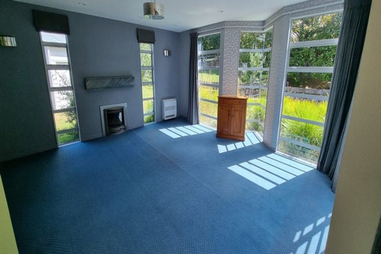 Photo of property in 87a Joseph Banks Drive, Whitby, Porirua, 5024