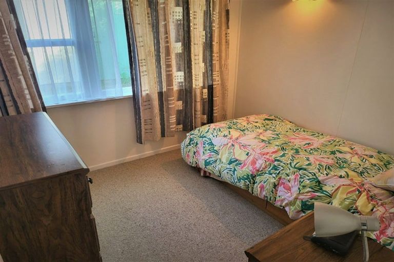 Photo of property in 90 Eden Street, Island Bay, Wellington, 6023