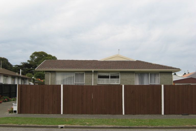 Photo of property in 2/53 Kuaka Crescent, Bromley, Christchurch, 8062