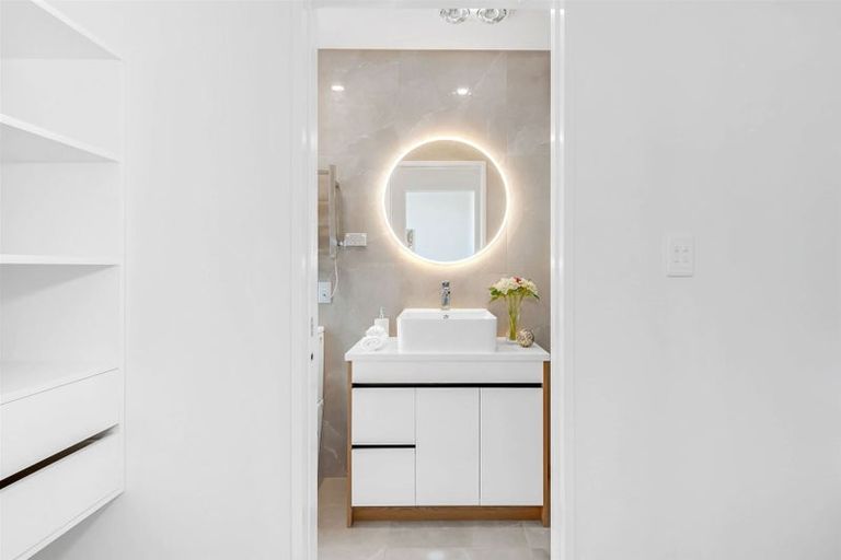 Photo of property in 24 John Gray Street, Papakura, 2110