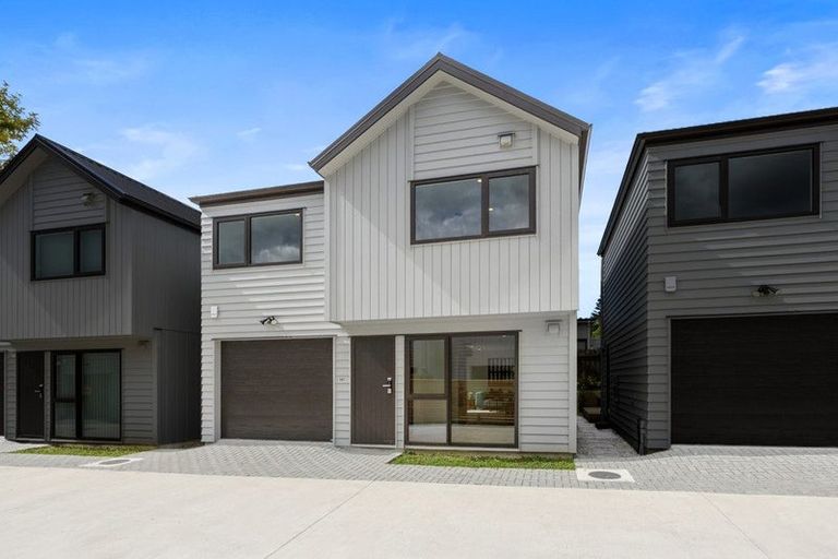 Photo of property in 58c Fitzherbert Avenue, West Harbour, Auckland, 0618
