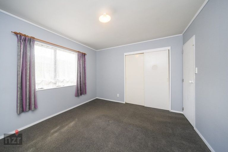 Photo of property in 146 Hillcrest Drive, Kelvin Grove, Palmerston North, 4414