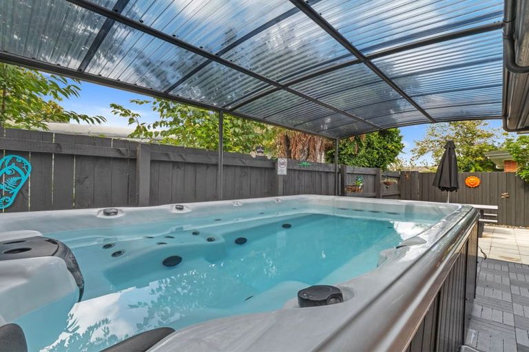 Photo of property in 6 Stonebridge Park Drive, Holdens Bay, Rotorua, 3010