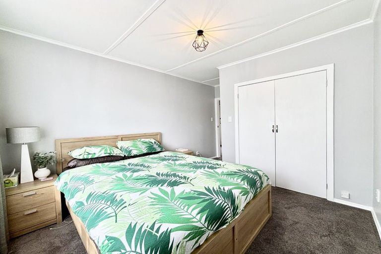 Photo of property in 179 Waddington Drive, Naenae, Lower Hutt, 5011