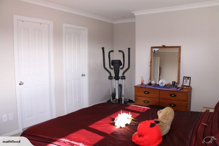 Photo of property in 4 Comber Place, Johnsonville, Wellington, 6037