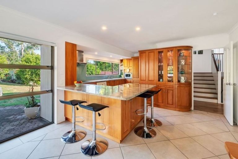 Photo of property in 60 Kaipara Road, Papakura, 2582