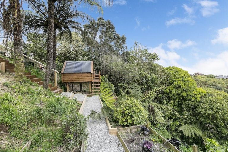 Photo of property in 61 Satara Crescent, Khandallah, Wellington, 6035