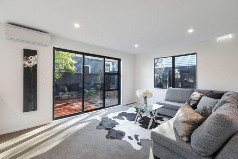 Photo of property in 258a Edgeware Road, Edgeware, Christchurch, 8013