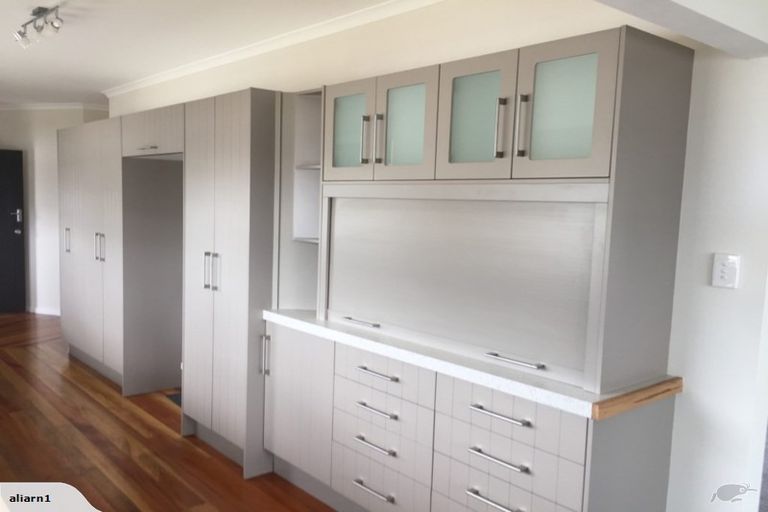 Photo of property in 104 Manawapou Road, Hawera, 4610