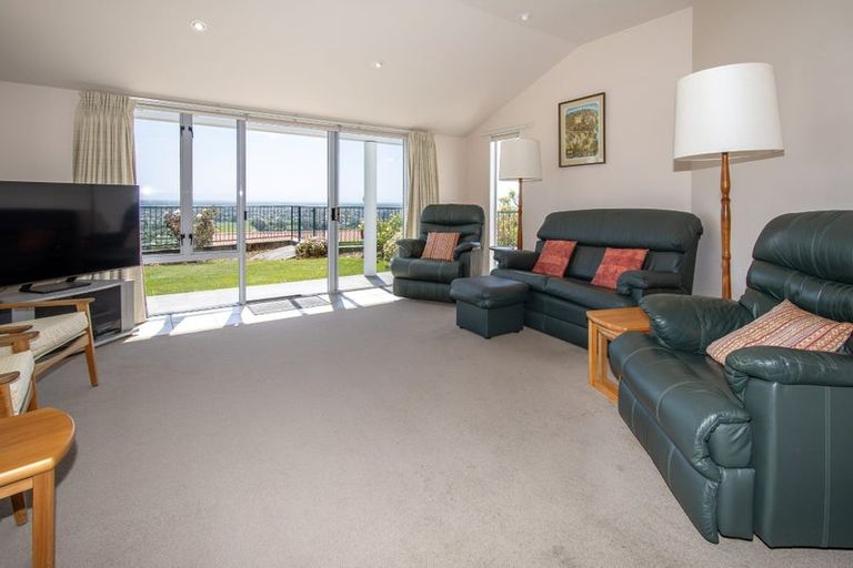 Photo of property in 17 Petworth Place, Westmorland, Christchurch, 8025