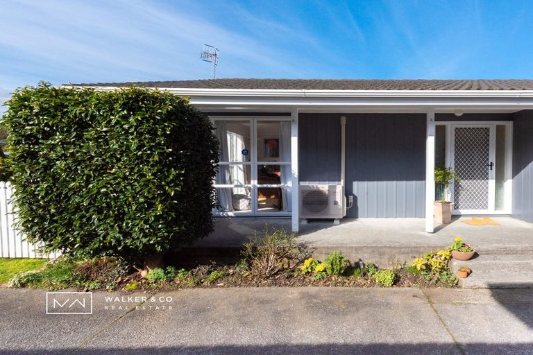 Photo of property in 15 Kaponga Street, Wainuiomata, Lower Hutt, 5014