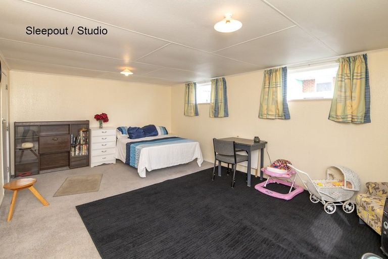 Photo of property in 9 Duke Street, Levin, 5510